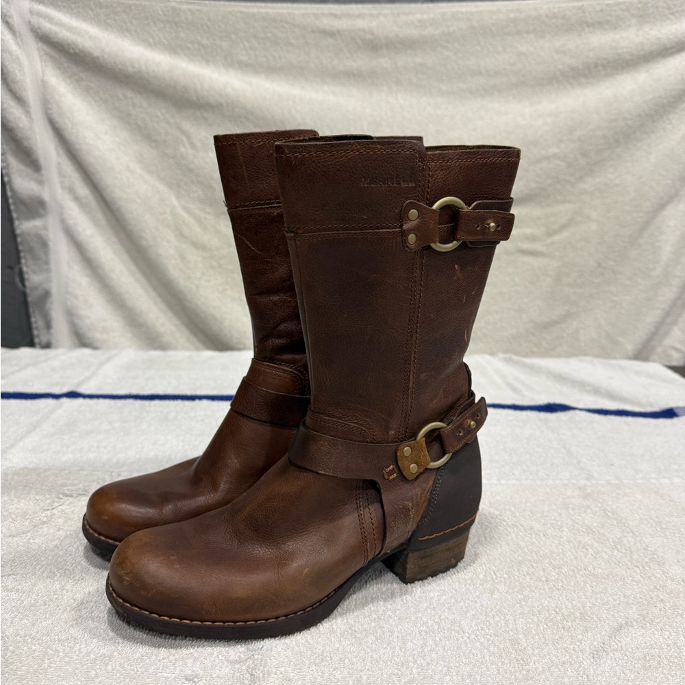 Merrell Womens boots- used
